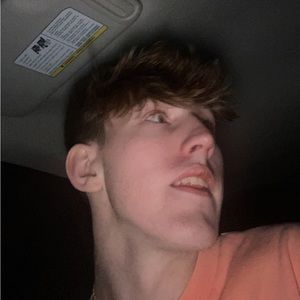 Meet your Posher, Cade